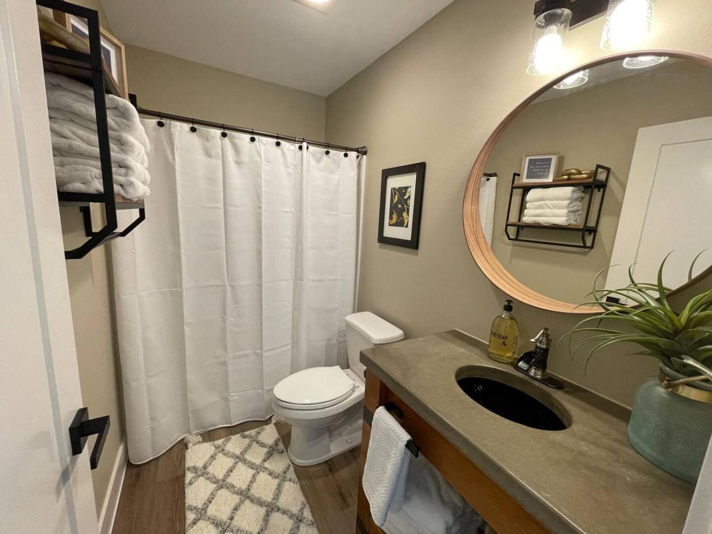 Romantic Cozy Cabin Walk To Lake Hot Tub Bikes Kayaks Grill Onalaska Luaran gambar
