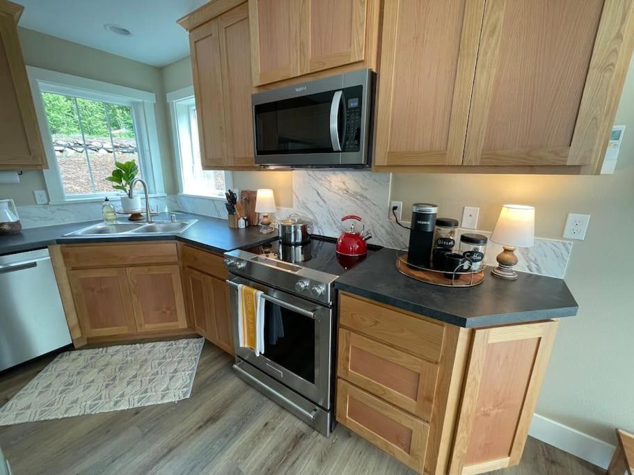 Romantic Cozy Cabin Walk To Lake Hot Tub Bikes Kayaks Grill Onalaska Luaran gambar