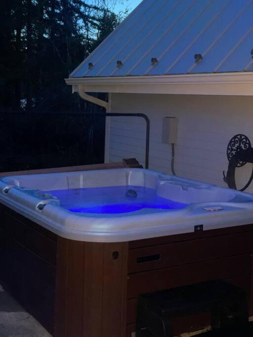 Romantic Cozy Cabin Walk To Lake Hot Tub Bikes Kayaks Grill Onalaska Luaran gambar