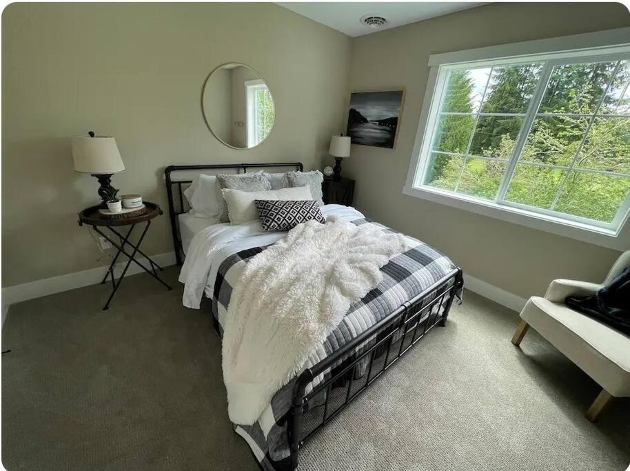 Romantic Cozy Cabin Walk To Lake Hot Tub Bikes Kayaks Grill Onalaska Luaran gambar